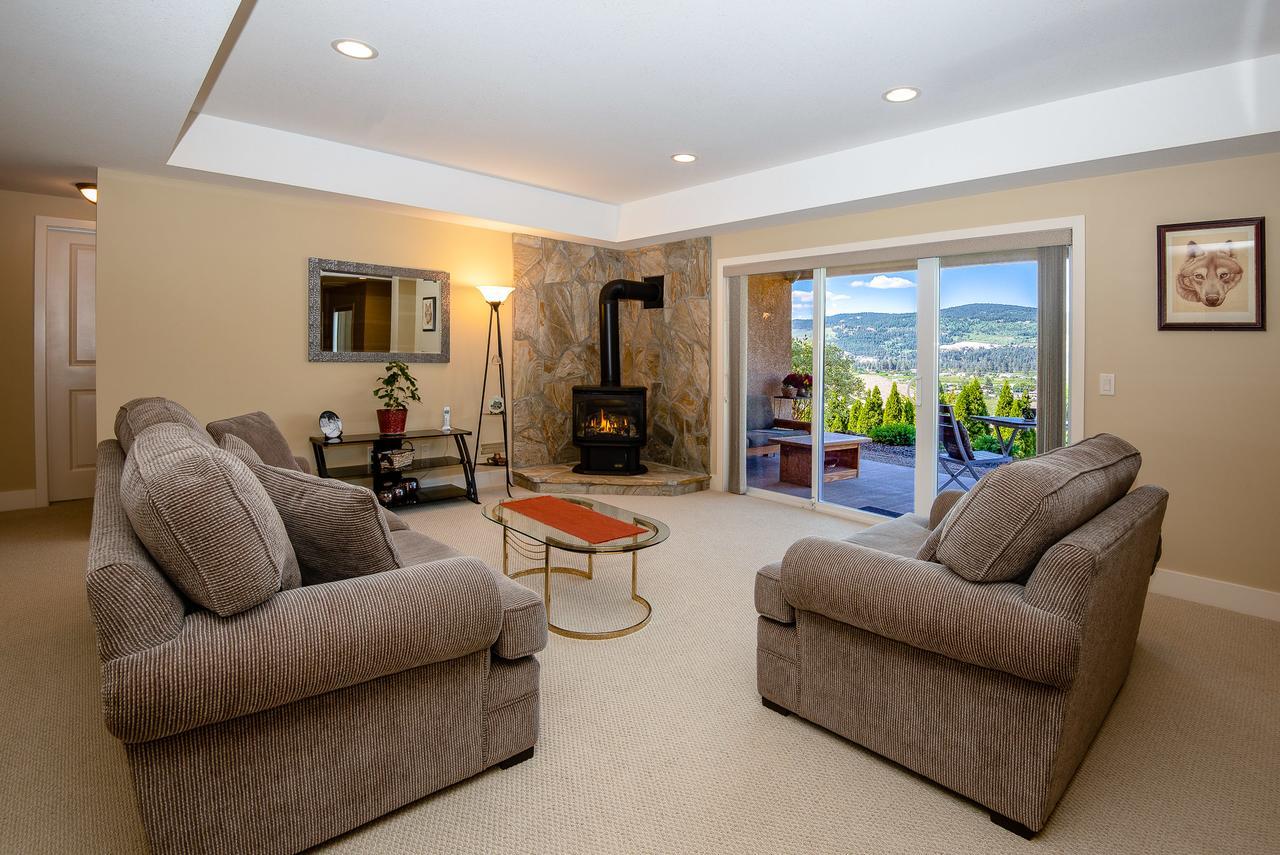Adela'S Bed And Breakfast West Kelowna Εξωτερικό φωτογραφία