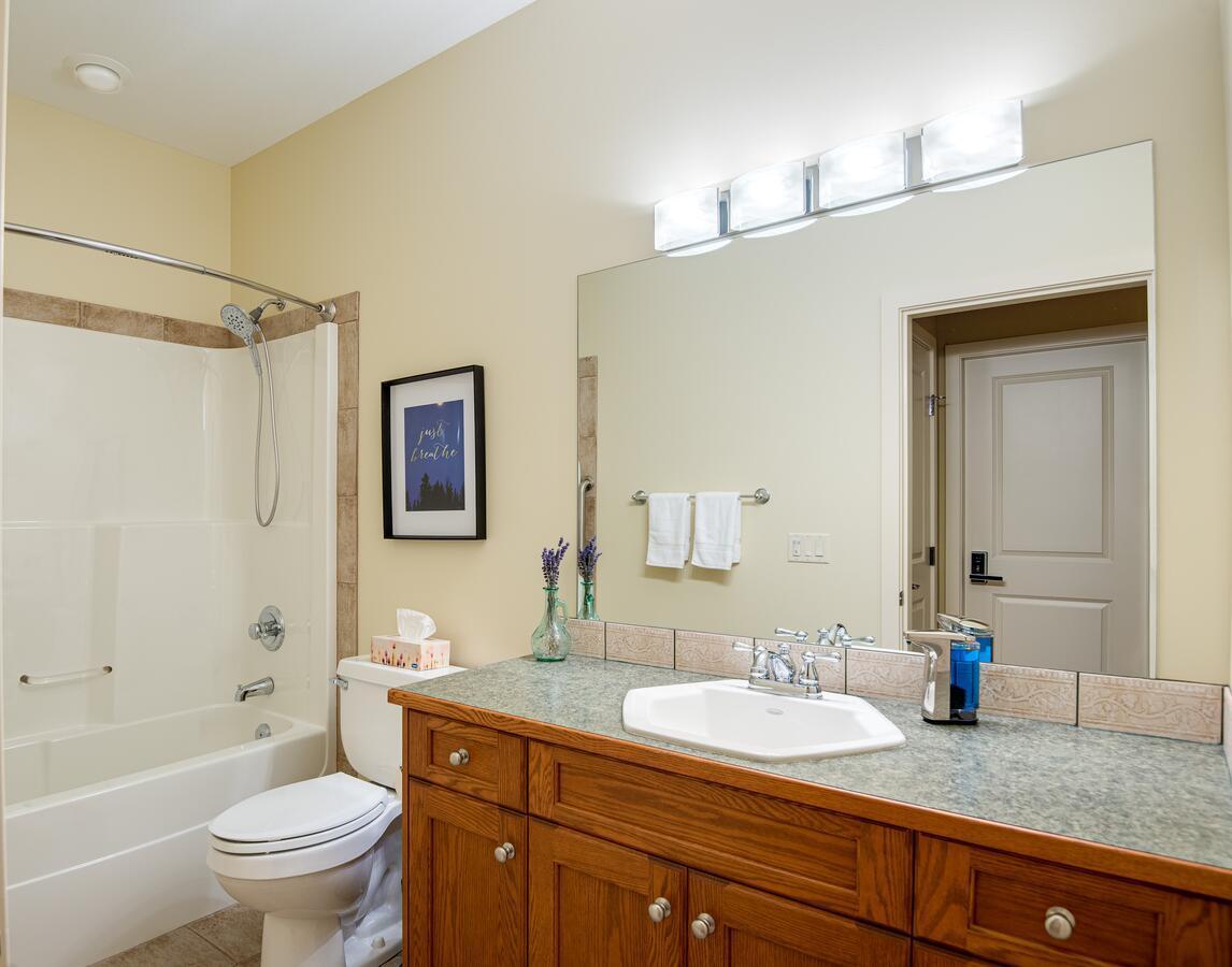 Adela'S Bed And Breakfast West Kelowna Εξωτερικό φωτογραφία