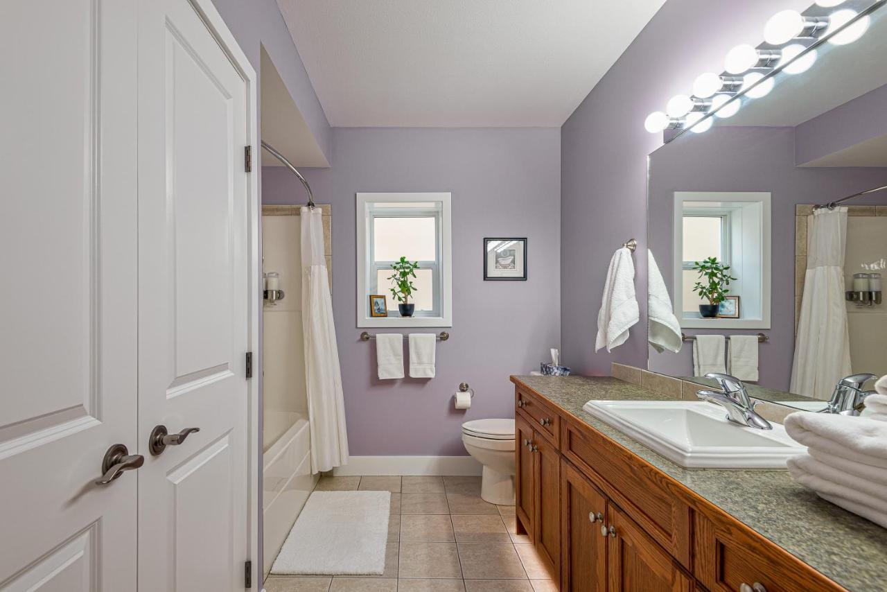 Adela'S Bed And Breakfast West Kelowna Εξωτερικό φωτογραφία